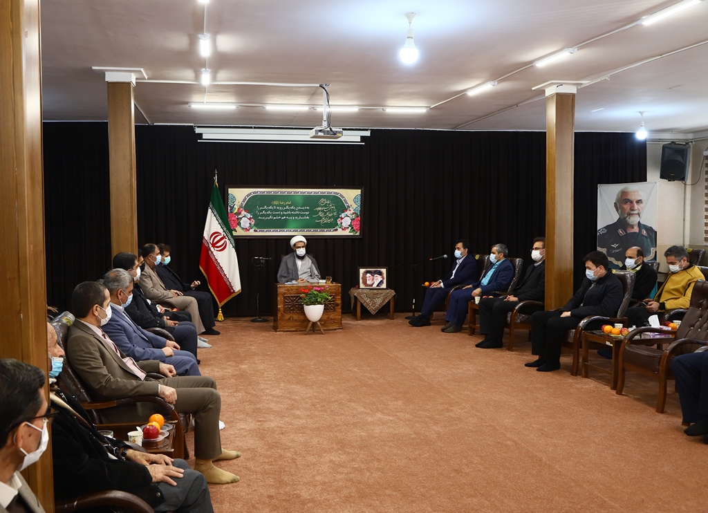 نقش ائمه جمعه در آگاه‌سازی مردم و فرهنگ‌سازی مدیریت مصرف اثربخش است