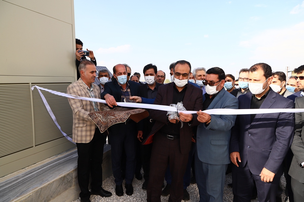 افتتاح نیروگاه خورشیدی کارخانه آرد سینا همدان
