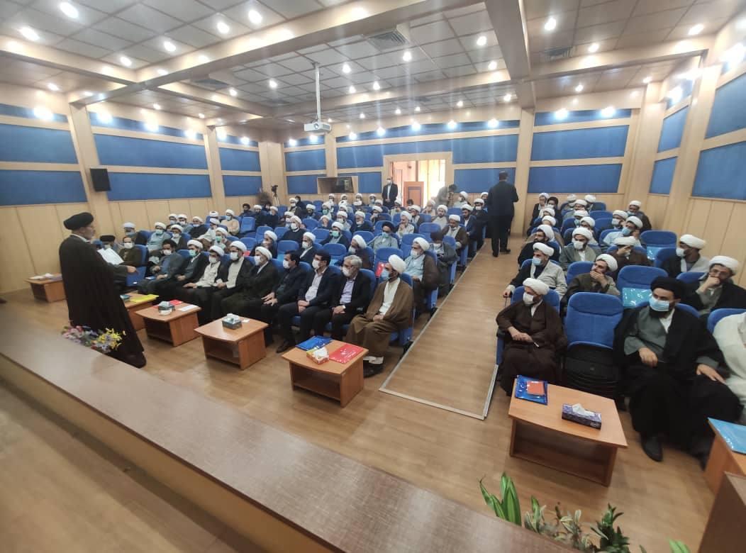 بستر سرمایه‌گذاری برای تولید انرژی پاک فراهم شده است/ ائمه جماعات دستگاه‌های اجرایی شیوه‌های مدیریت مصرف را ترویج دهند