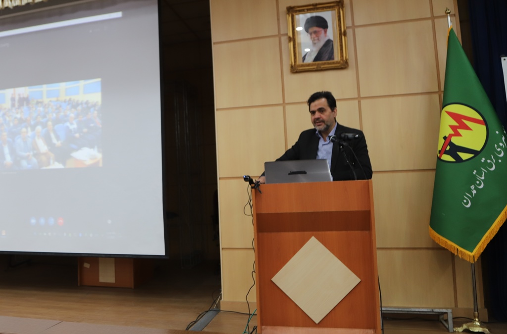 اصلاح شبکه برق 217 روستای همدان / تبدیل 164 کیلومتر شبکه سیمی به کابل خودنگهدار در مناطق روستایی