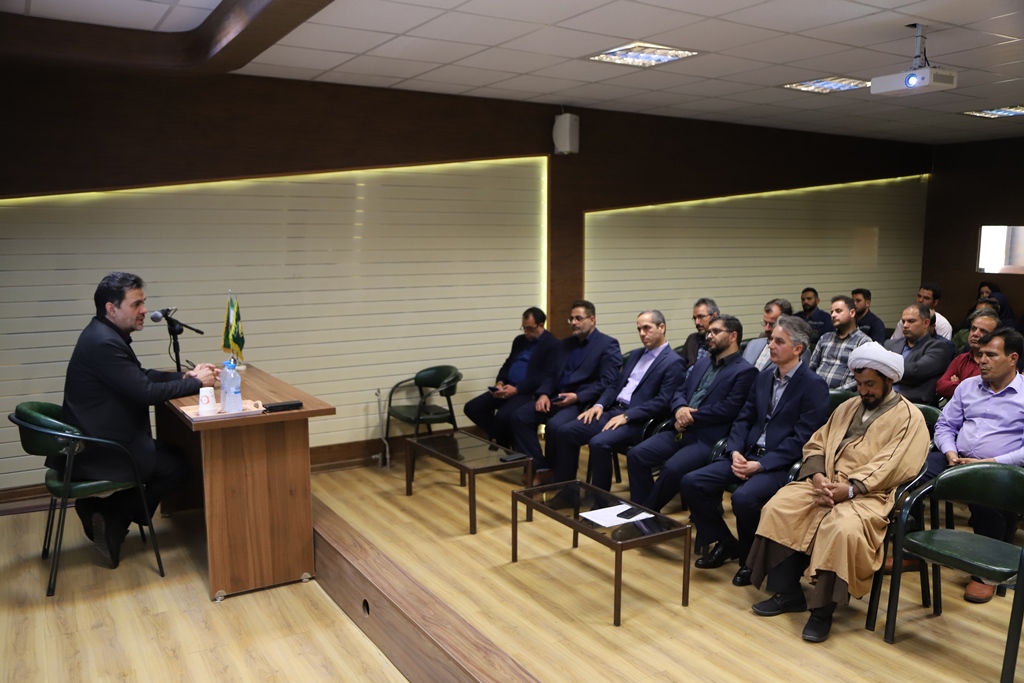 دیدار مدیرعامل شرکت توزیع نیروی برق استان همدان با کارکنان توزیع برق ملایر