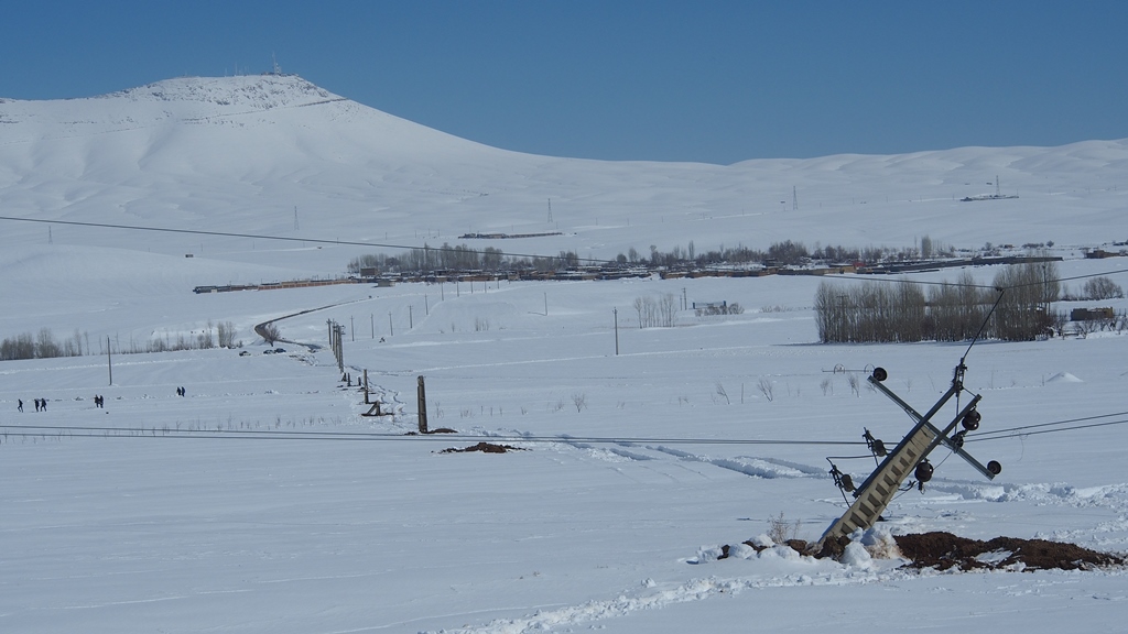 برق تمام روستاهای شهرستان ملایر وصل است